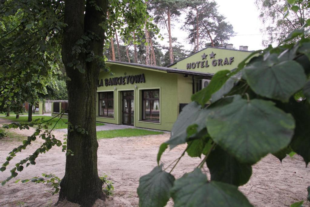 Hotel Graf Łask Exterior foto